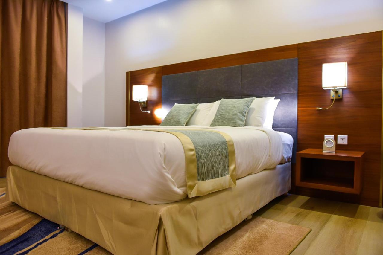 Admas Grand Hotel 恩德培 外观 照片